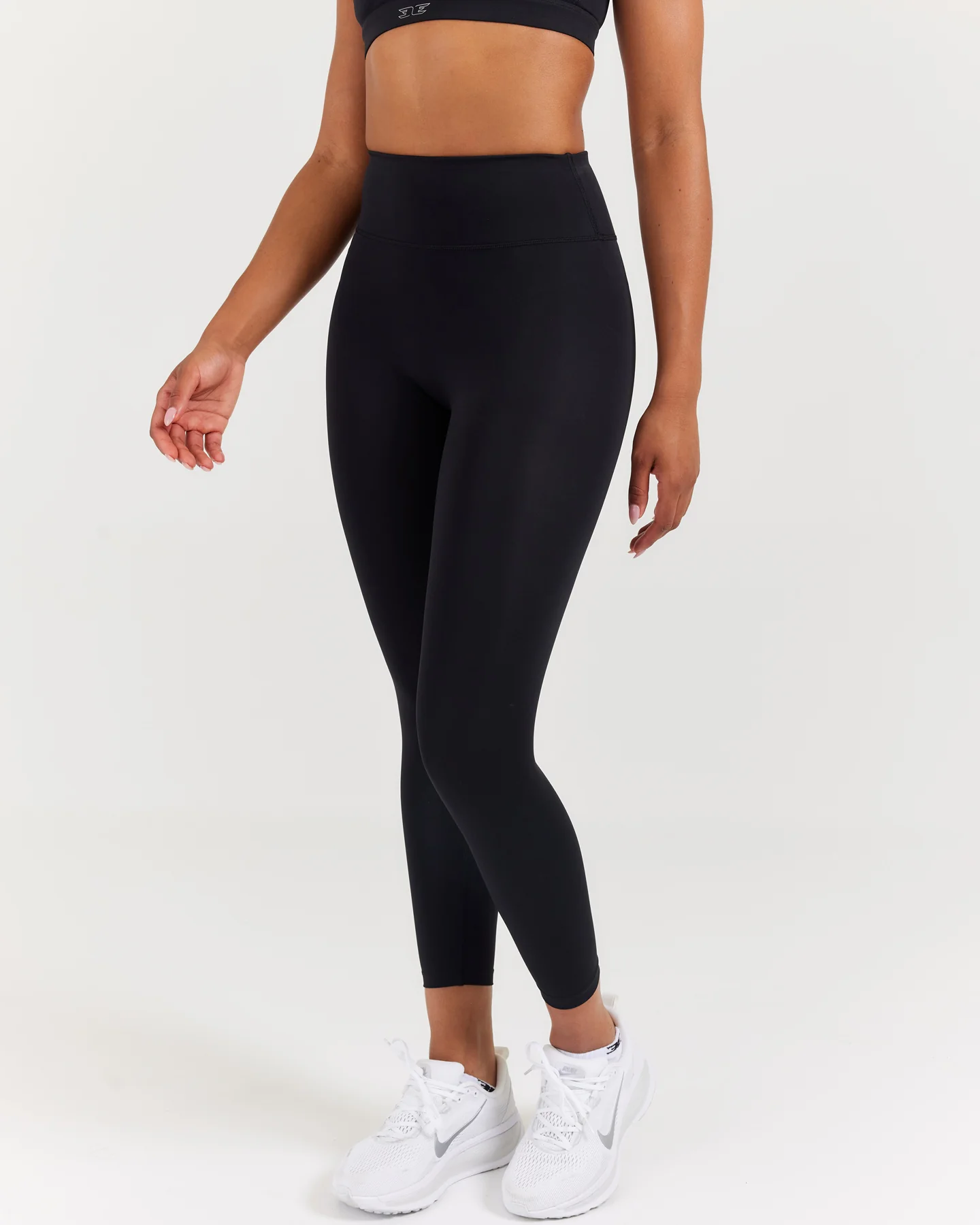 7/8 PerForm Leggings - Black - Image 3
