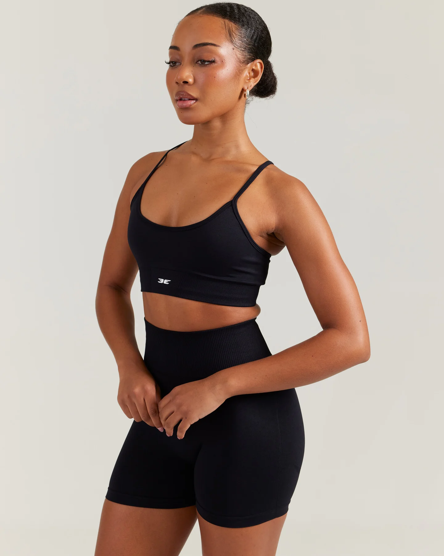 Elite Seamless Cross Strap Bra - Black - Image 3
