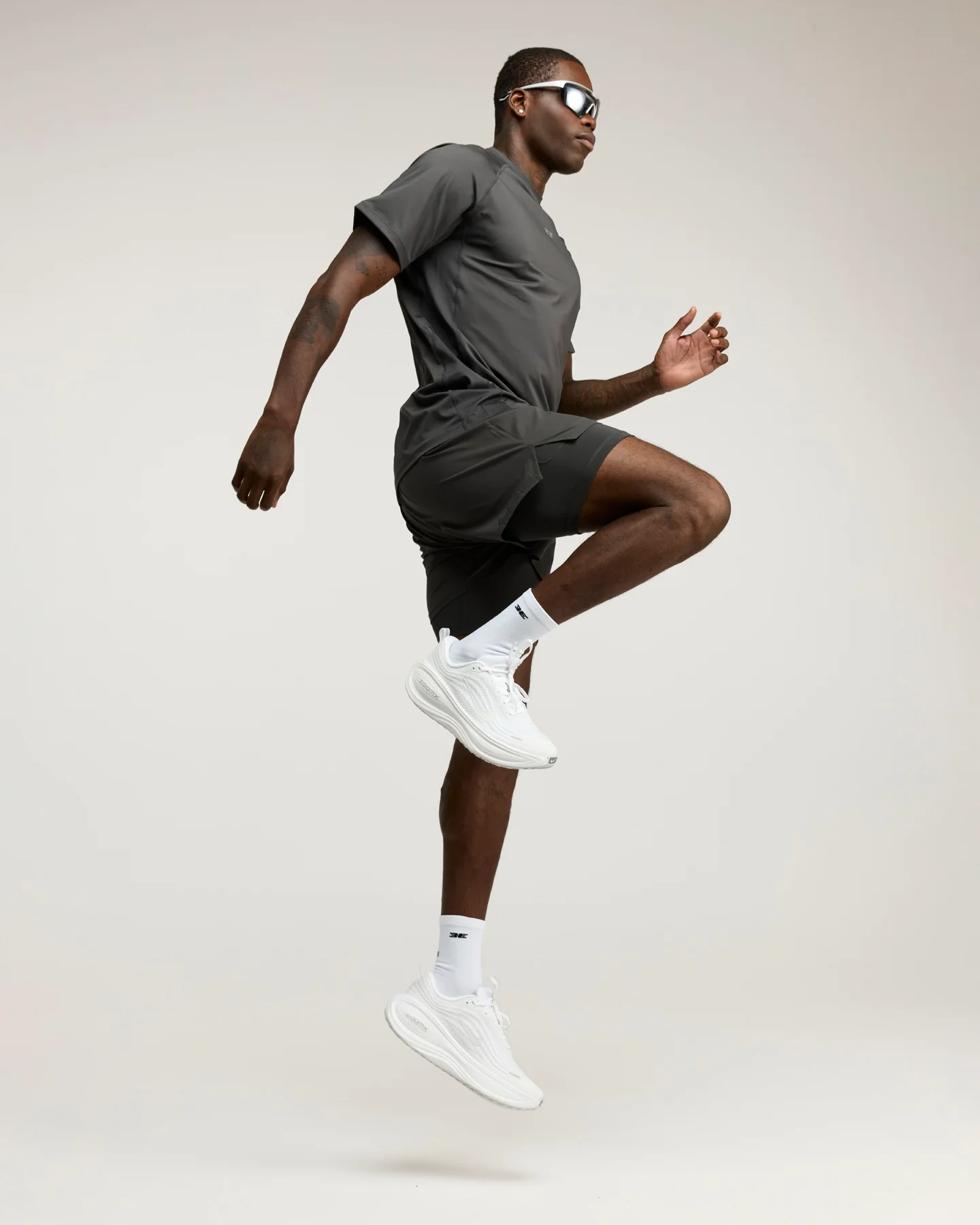 Men's Ultra 2 in 1 Shorts - Charcoal - Image 5