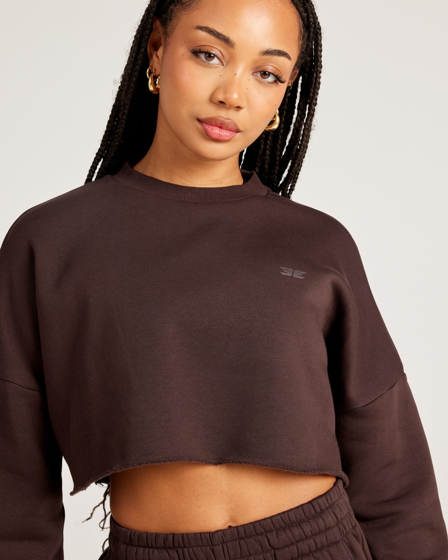 Omni Cropped Crewneck - Espresso - Image 4