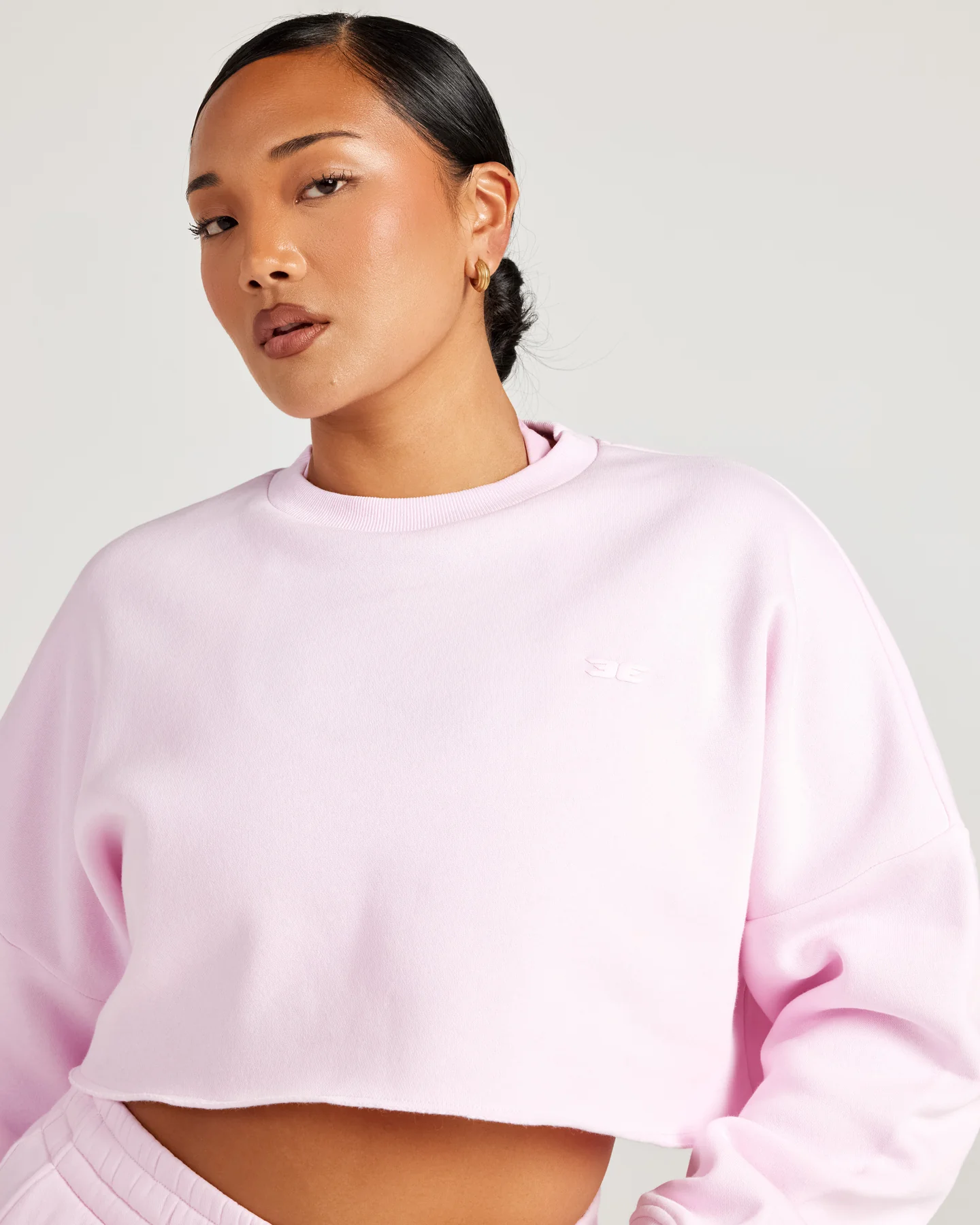 Omni Cropped Crewneck - Pink - Image 4