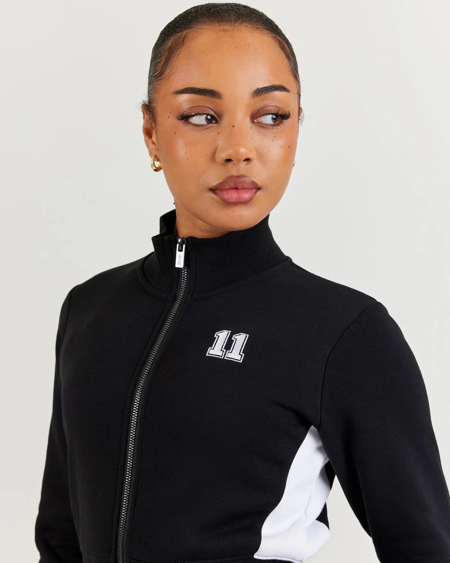 Players Zip Through - Black / White - Image 4