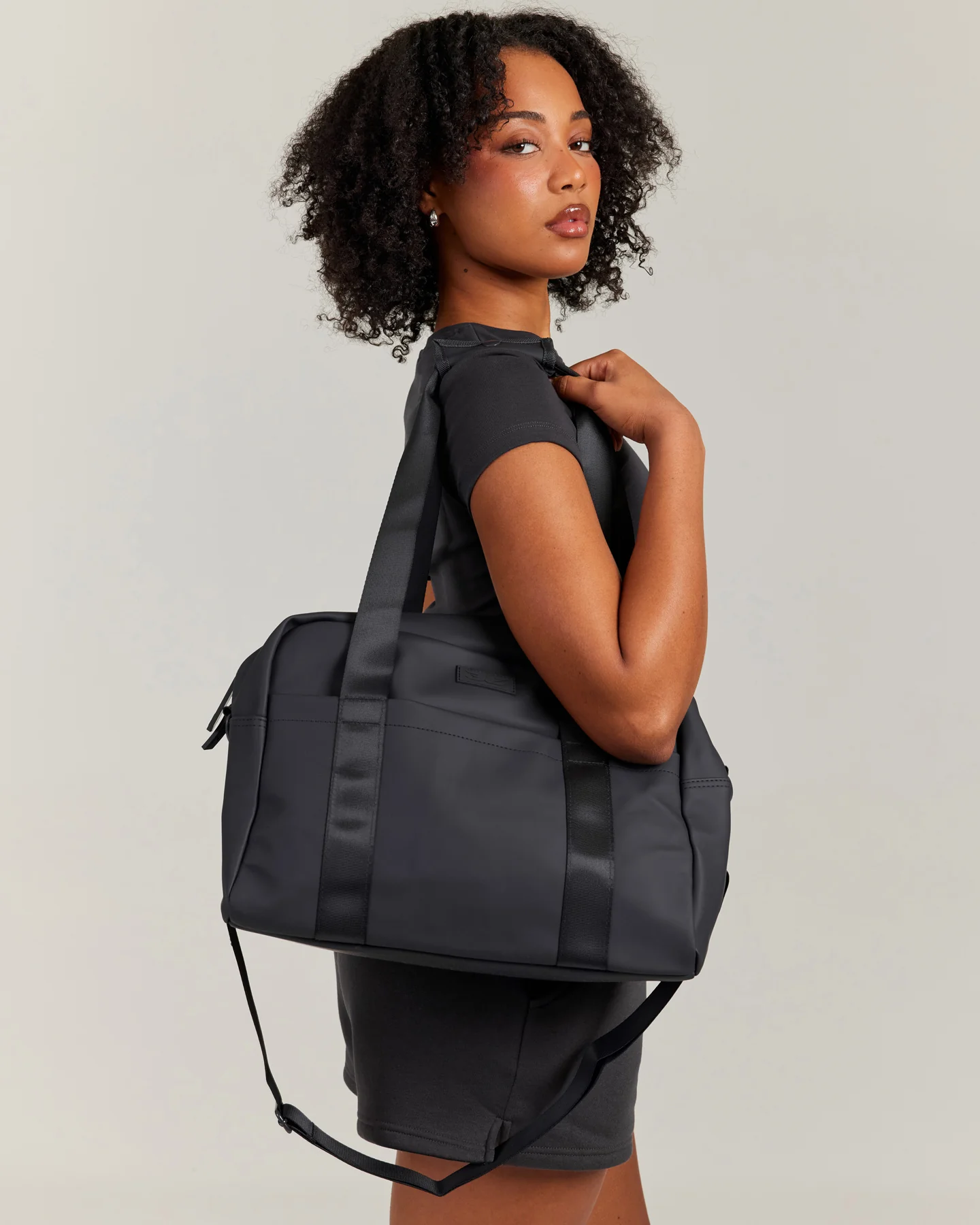 Regular Essentials Bag - Charcoal - Image 2