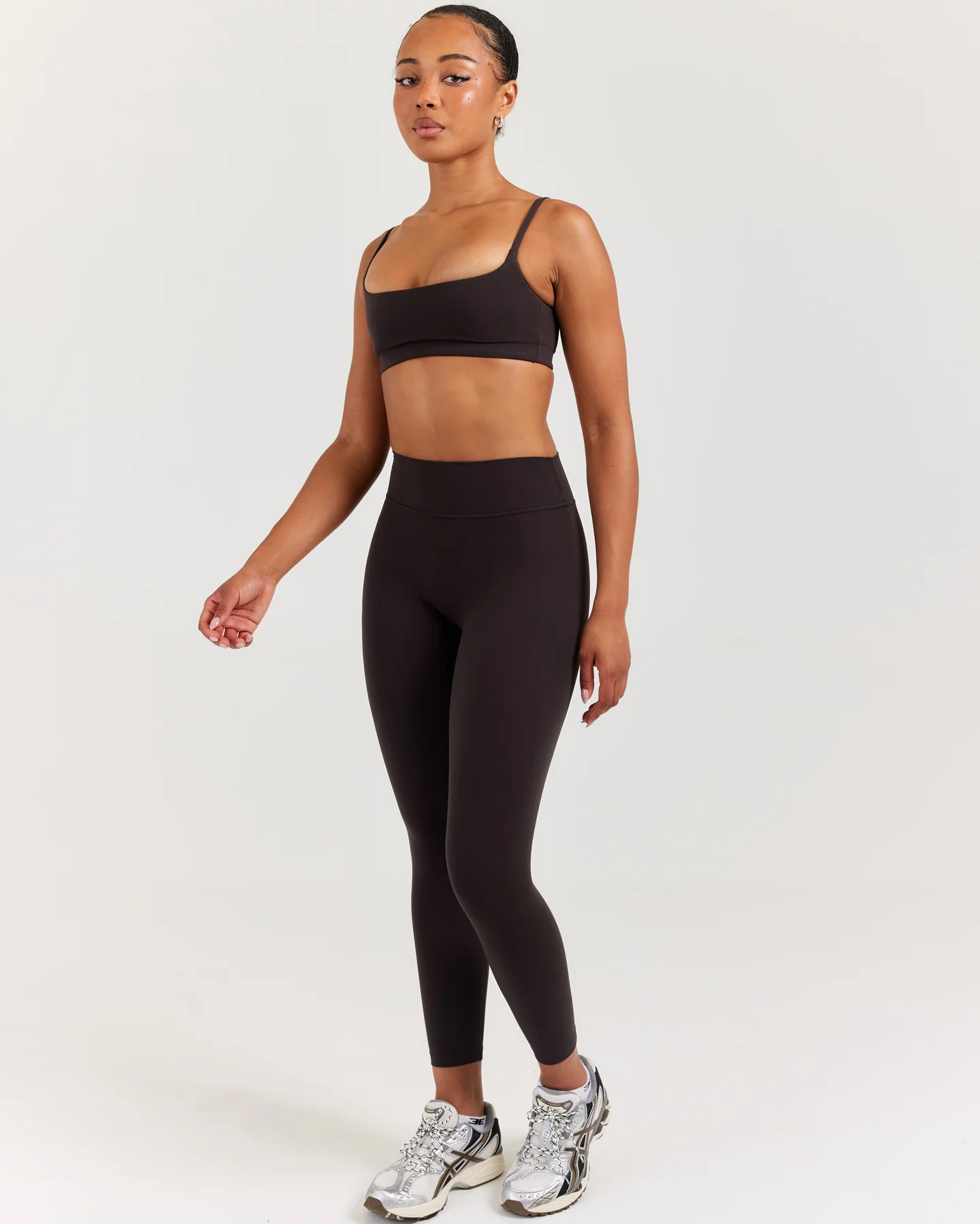 Soléa Petite Invisible Scrunch Leggings - Coffee Bean - Image 5