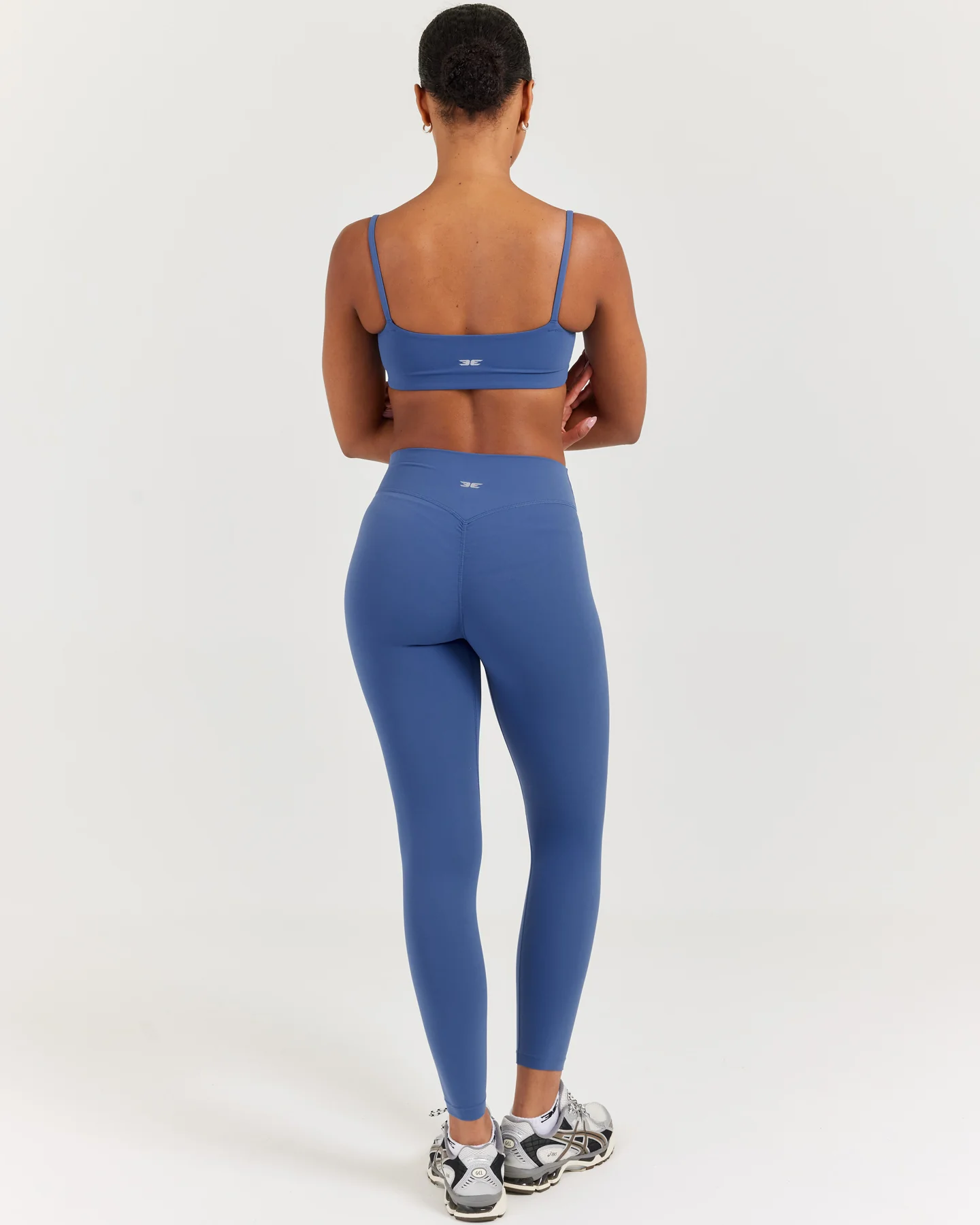 Soléa Petite Invisible Scrunch Leggings - Mid Blue - Image 6